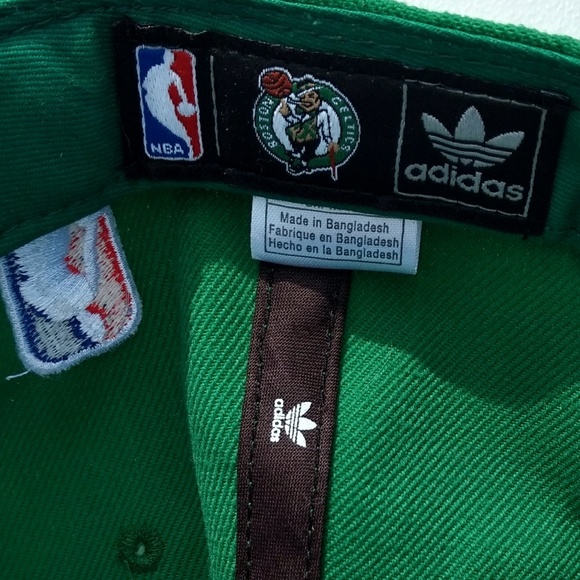 Flat brim Celtics cap - Picture 2 of 2